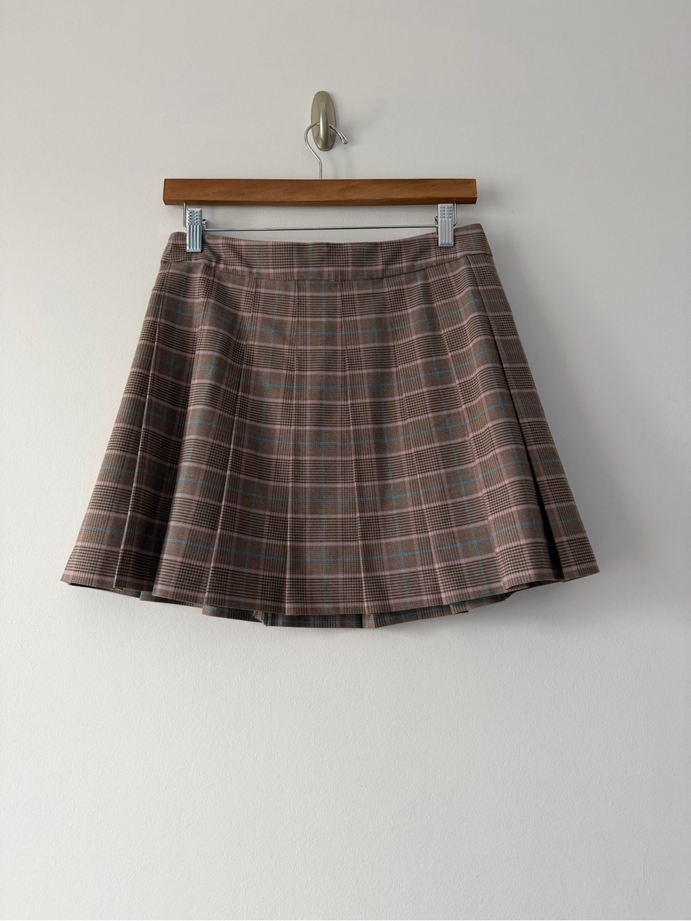 Aritizia pleated mini skirt plaid